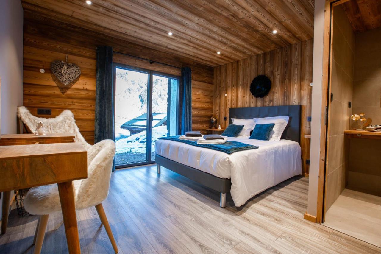 Les Mazots Des Fees Bed & Breakfast Morzine Oda fotoğraf